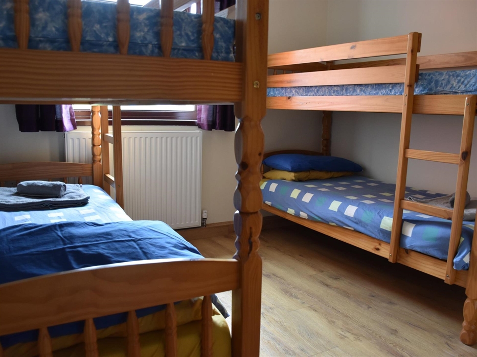 Bunkbeds with shared bathroom (between bedroom three & four)