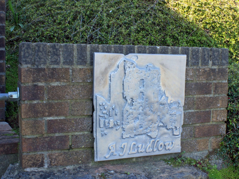 Our Watercolour Painting Café is the ideal place to spend some relaxing time painting with our handmade Professional Watercolours or join one of our b