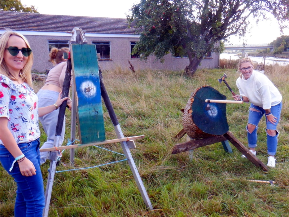Fun session using axe, knifes and arrows. This is one of our nice dry sessions where you can try out a new activity in a controlled safe manner.