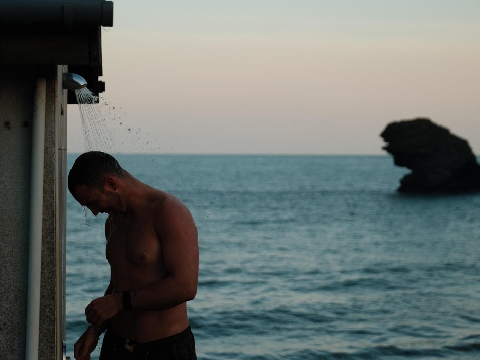 All year round cold shower for the non swimmers