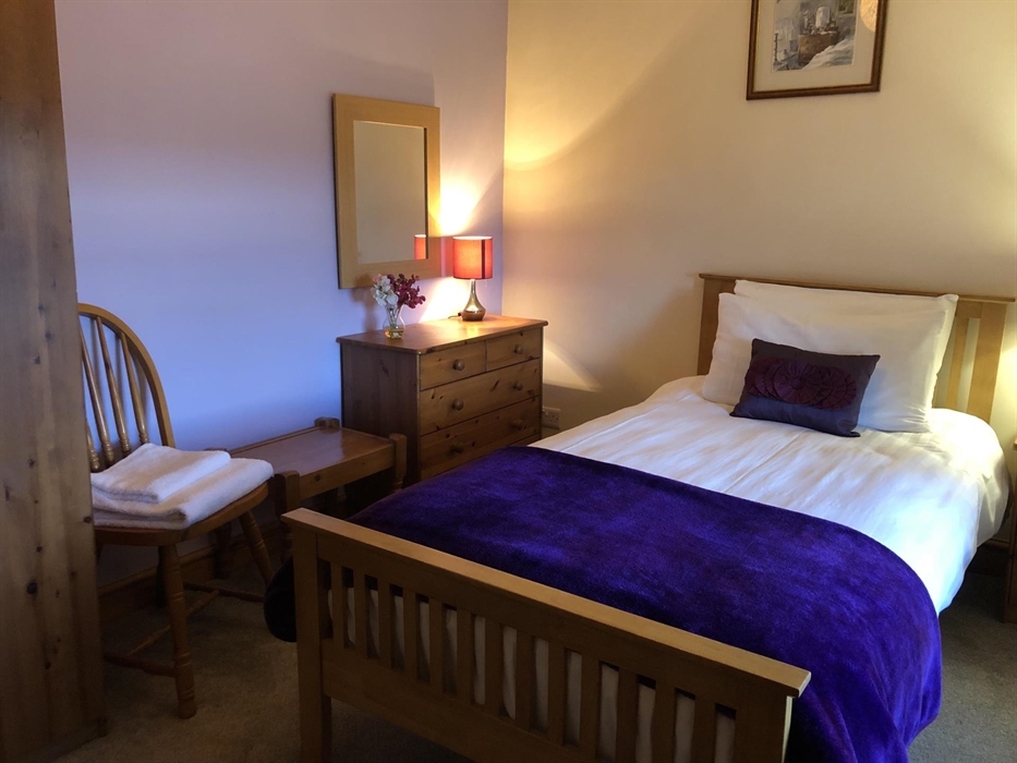 Single bedroom - The Old Farmhouse