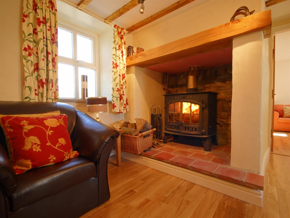 Large holiday home cosy with sea views