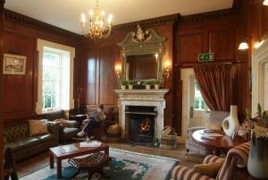 peterstone court library