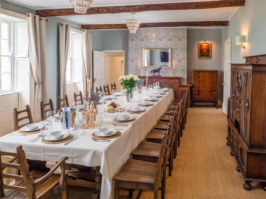 Plas Mantyderi Manor