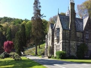 Oriel Plas Glyn-y-Weddw