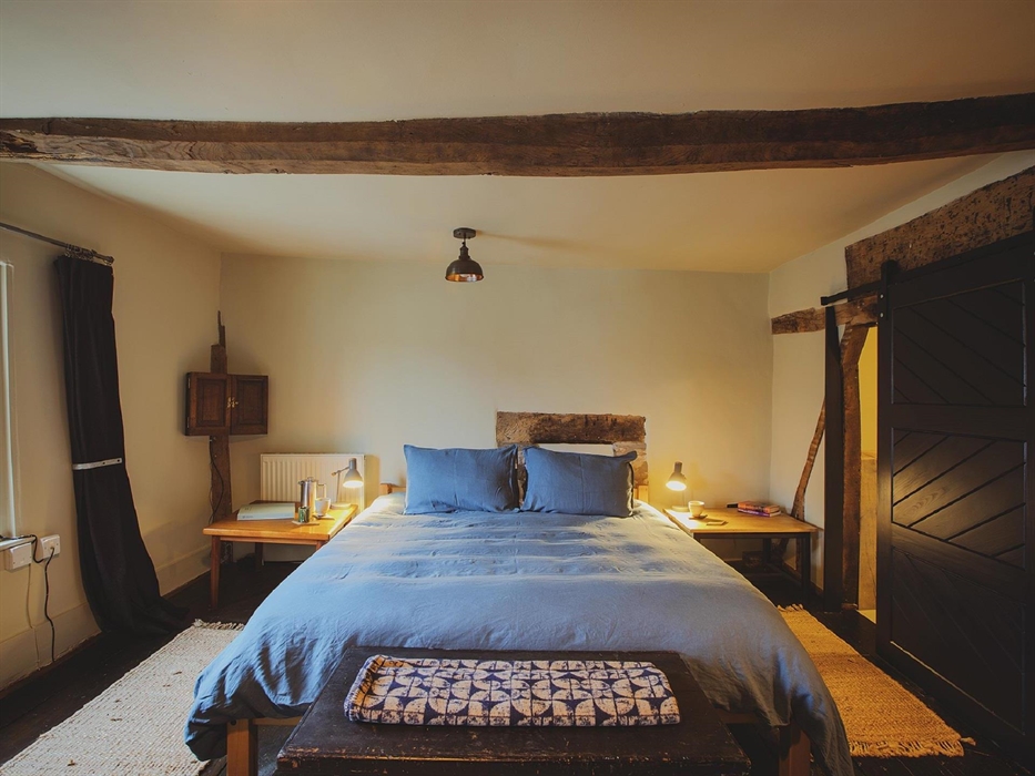 The master suite is on the fist floor, with a sitting room at one end and adjoining bathroom with bath, shower and WC at the other. Packed with origin