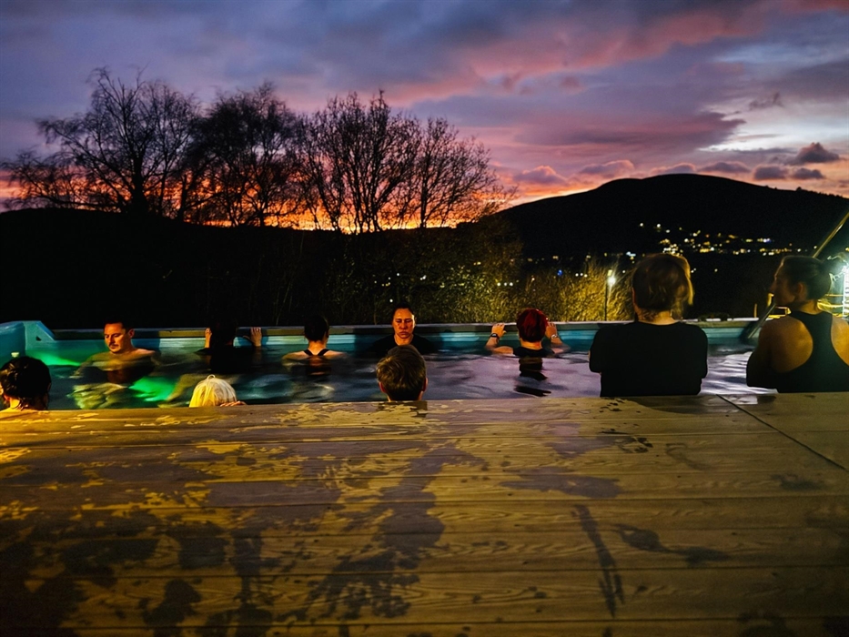 Join our innovative Fire and Ice Experience, using our natural spring fed plunge pool and Safari Sauna, guests are guided through rounds of hot and co