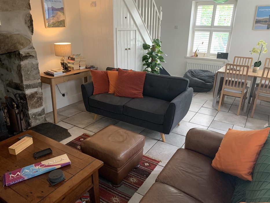 family friendly holiday cottage to rent in Llyn Peninsula North Wales