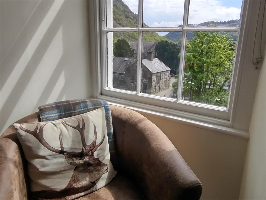 Room 7 Exclusive - mountain and river views