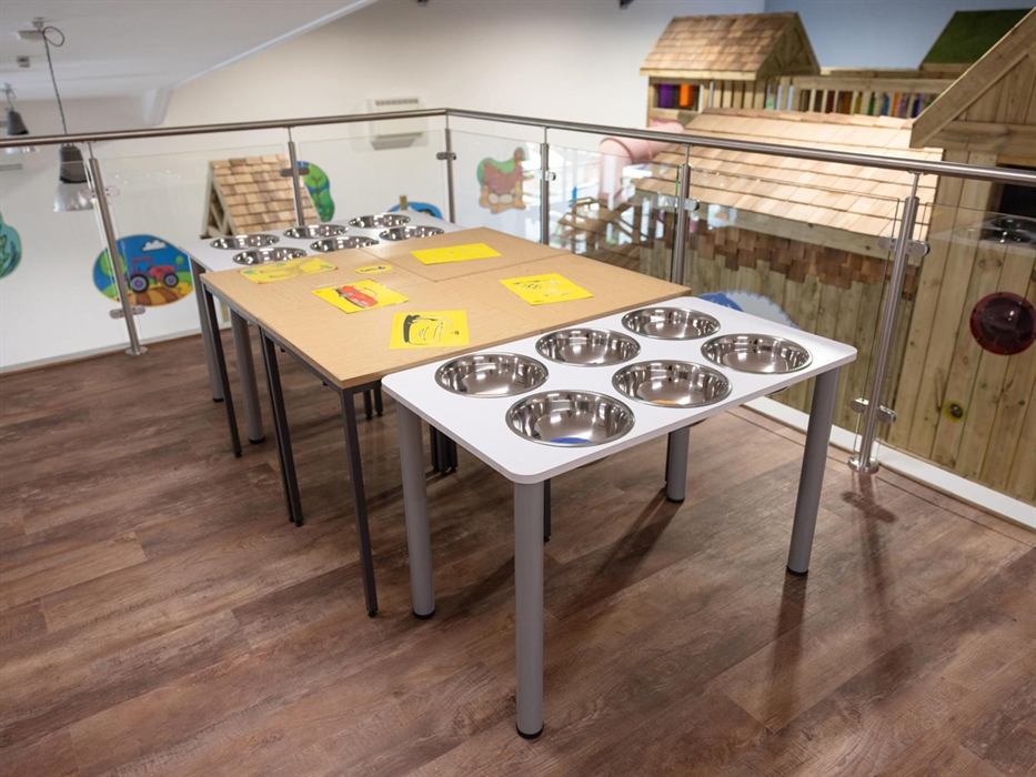 Play Barn, Sand Art Area