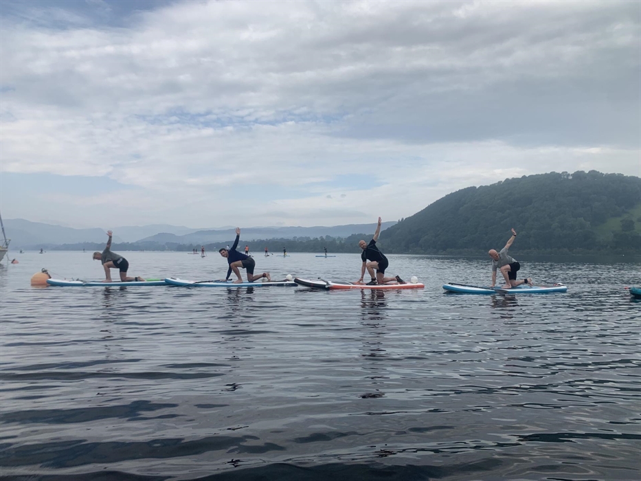 Paddleboard yoga