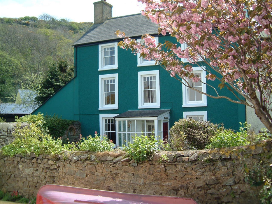 Llys Aber front view