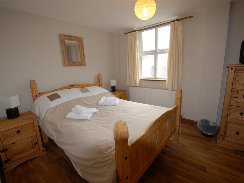 Double Room Ground Floor - opposite the wet room and WC - Wheelchair Accessible