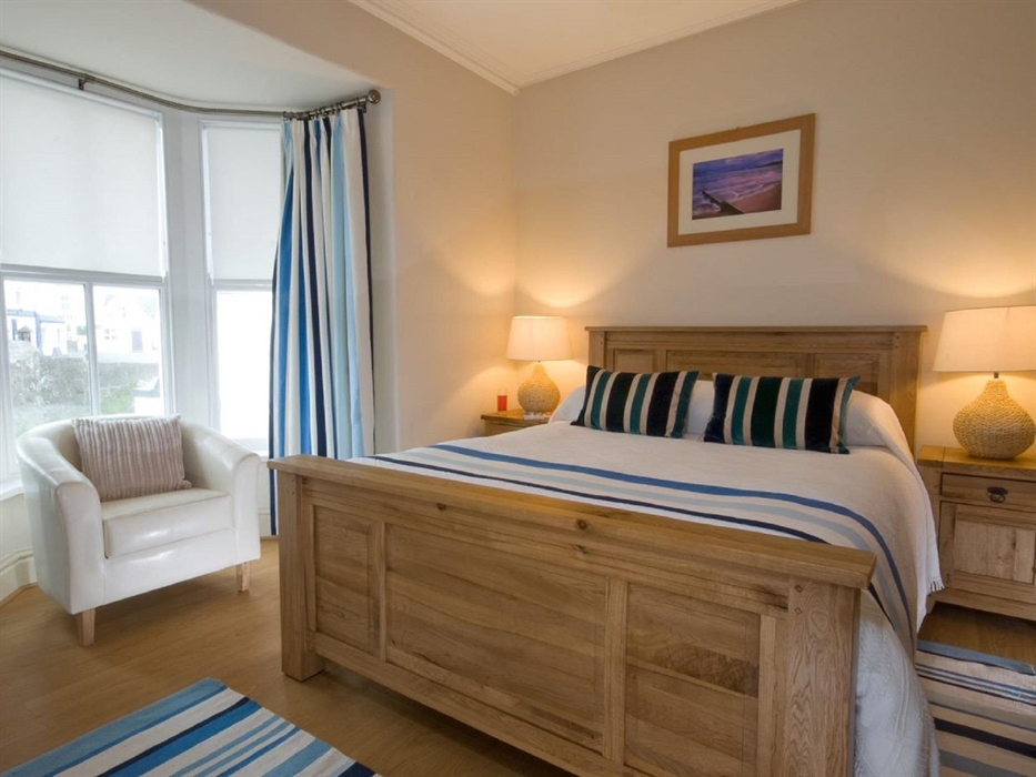 Hywyn Double Bedroom