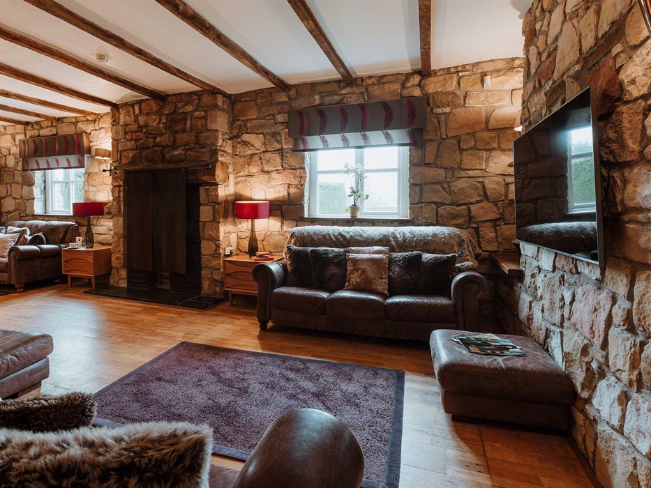 Relax, put your feet up, revel in the warmth of the open fire and enjoy some family flicks on our 50-inch Smart TV. Tap into the free wifi sink into t