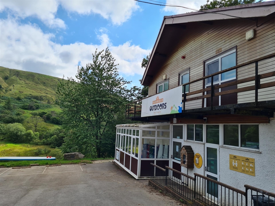 Parkwood Outdoors Dolygaer - The Lodge - Ideal for schools, large groups or corporate parties.