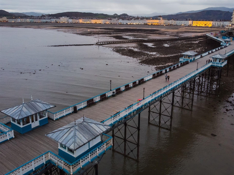 Llandudno pier and coastline