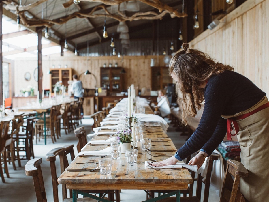 Dining in the cedar barn (photo: Finn Beales)
