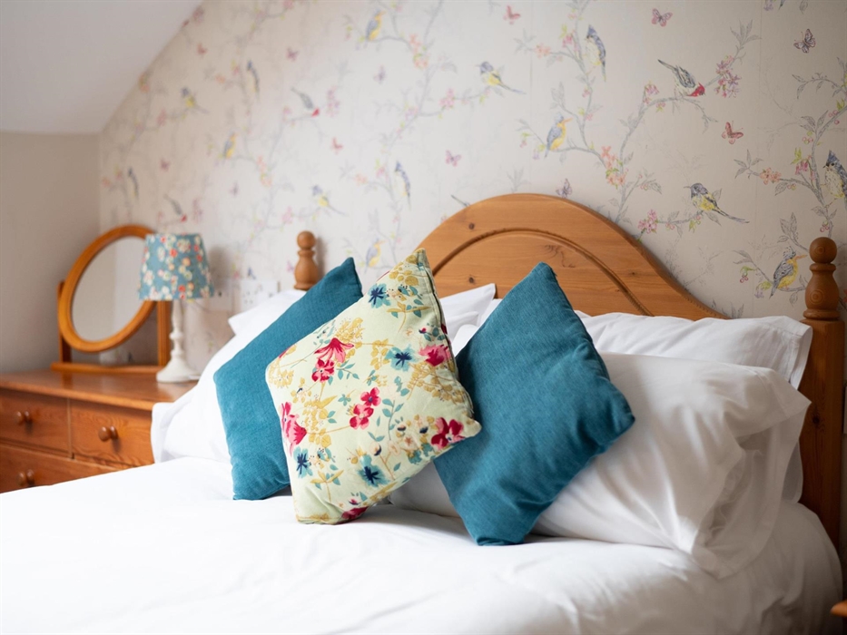 Double bedroom, Mawddach Estuary Holiday cottage