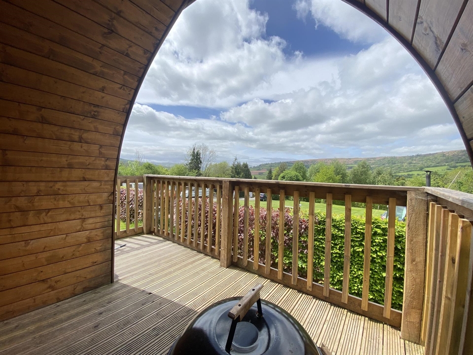 glamping with mountain views