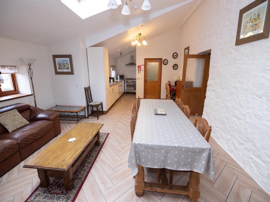 The Stables, kitchen and living space