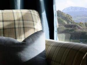 Multi-aspect mountain views