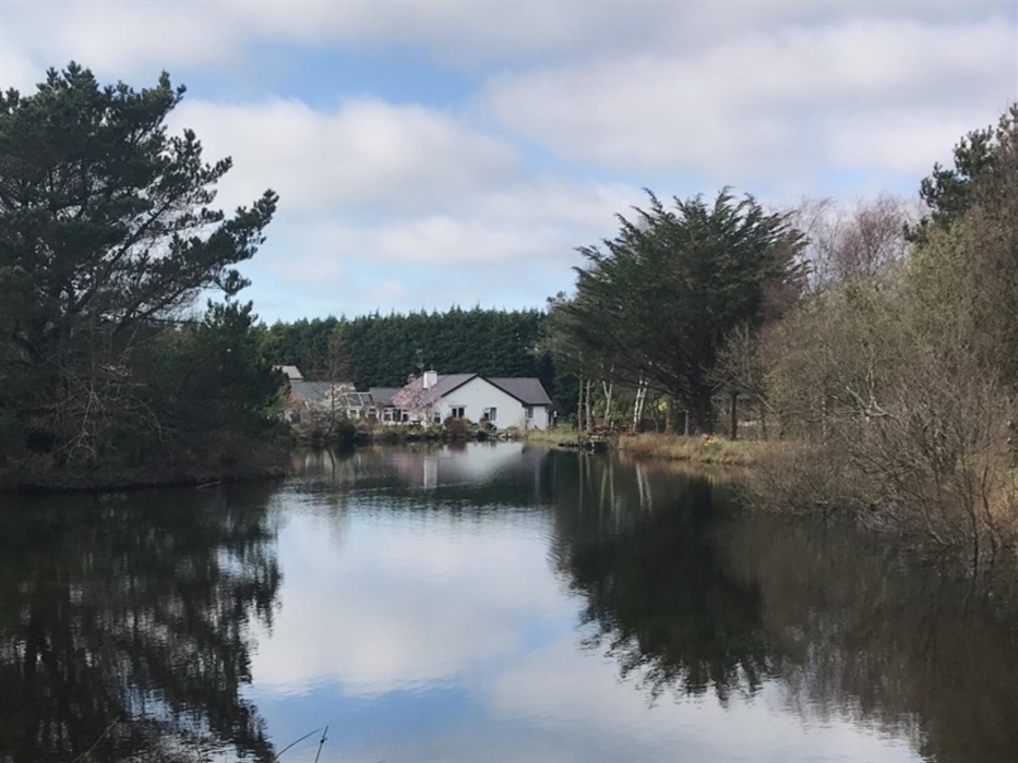 Lakeside Bed & Breakfast