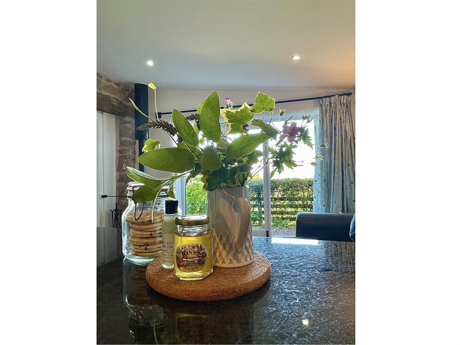 Top Barn - welcome pack including local honey