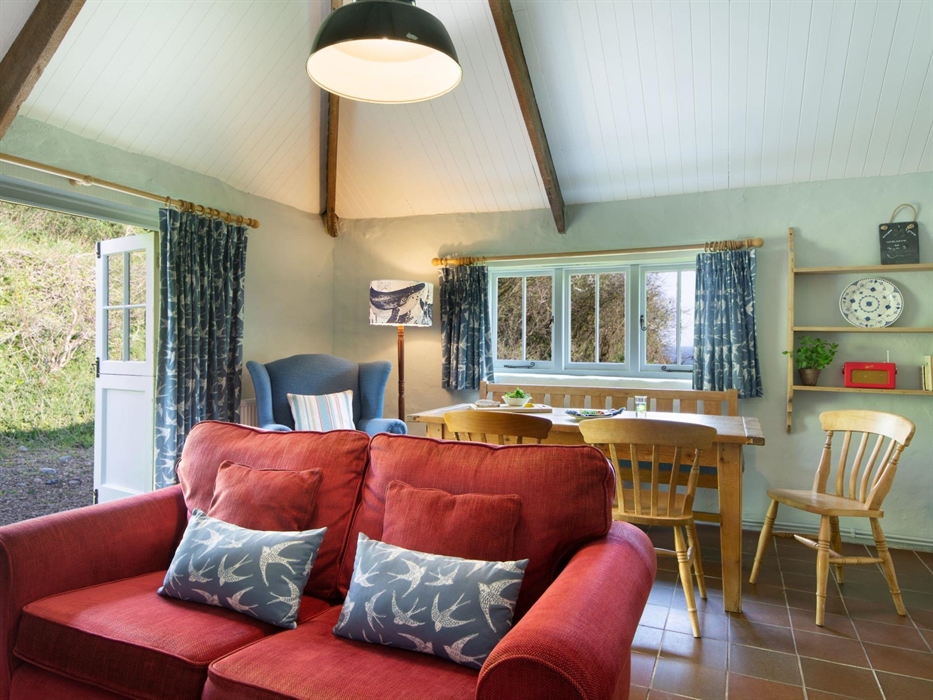 Byre 3 Sitting/Dining area