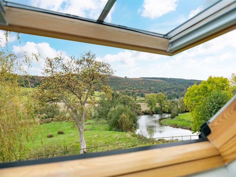 You dont have to go far to find a gorgeous view! Take this one from your bedroom window. This river is what made us fall in love with Rivercatcher all