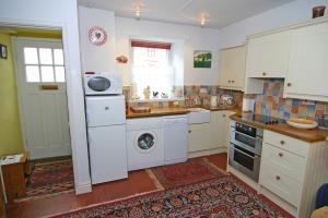 2068 - Riverbank Cottage, Beddgelert