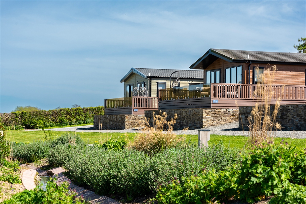 All with hot tubs