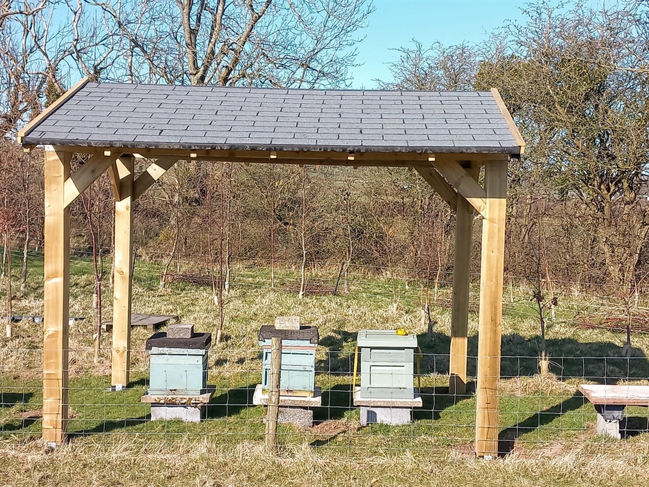 We rarely have to cancel or postpone an event due to the weather as some of our hives are sheltered under a purpose-built gazebo.