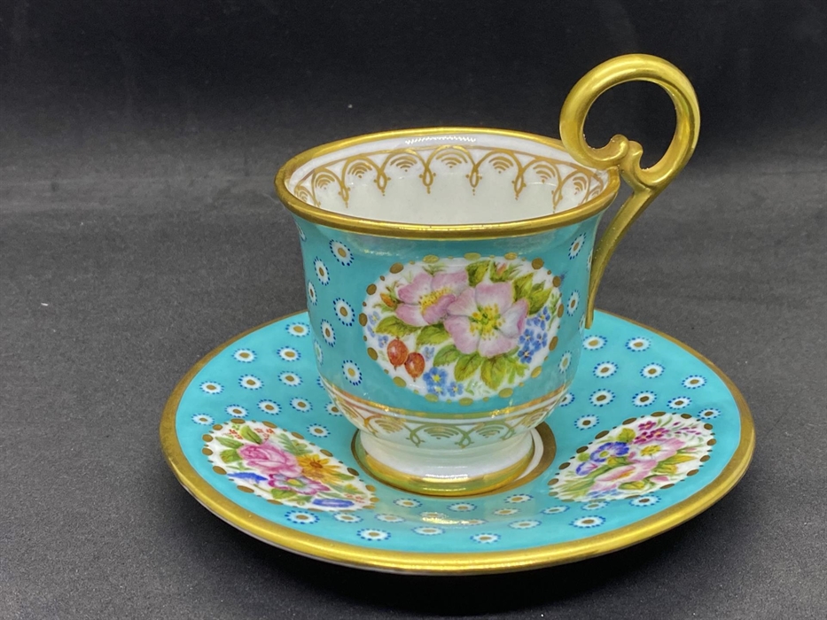 Contemporary Nantgarw porcelain