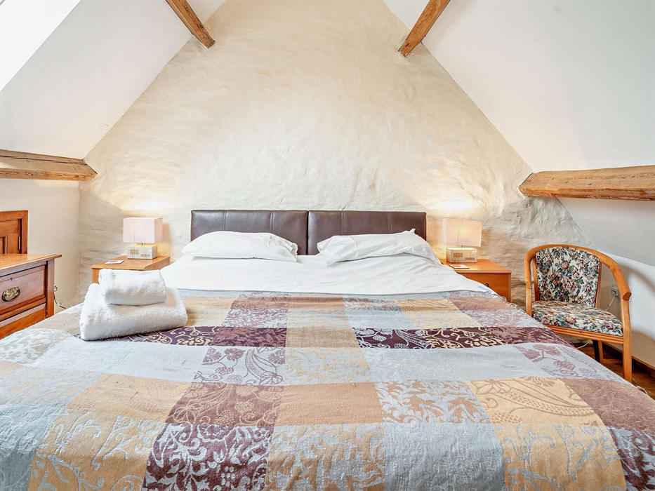 Tyn Cellar Cottage bedroom 2, superking or twin beds on request