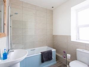 Top Flat 38 Victoria Avenue