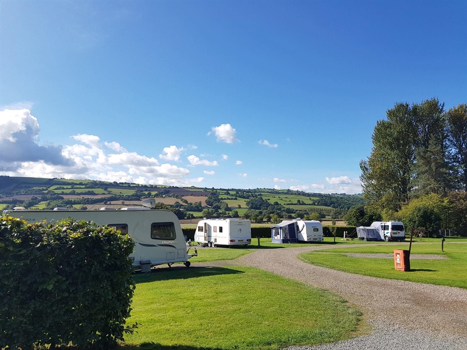 Daisy Bank Touring Caravan Park