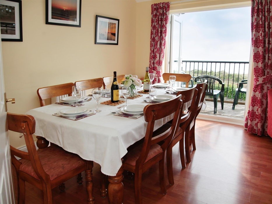 All our seafront cottages have uninterrupted views of Port Eynon Bay in Gower Swansea.