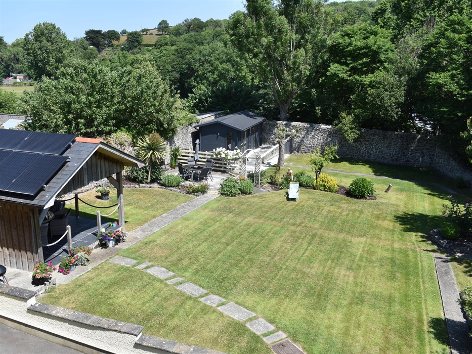 Llys Aeron Rear Garden