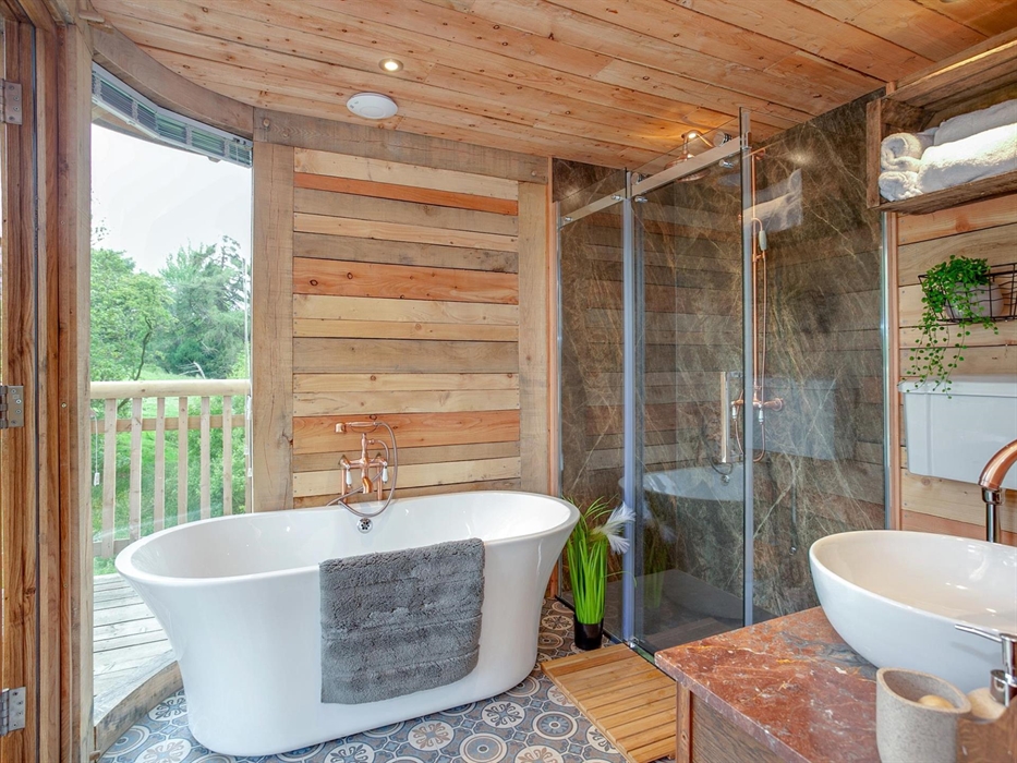 Bathroom at Trawscwm Treehouse
