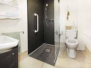 Accessible bedroom Myfanwy