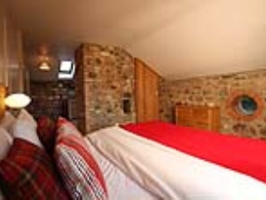 The Coach House Main bedroom