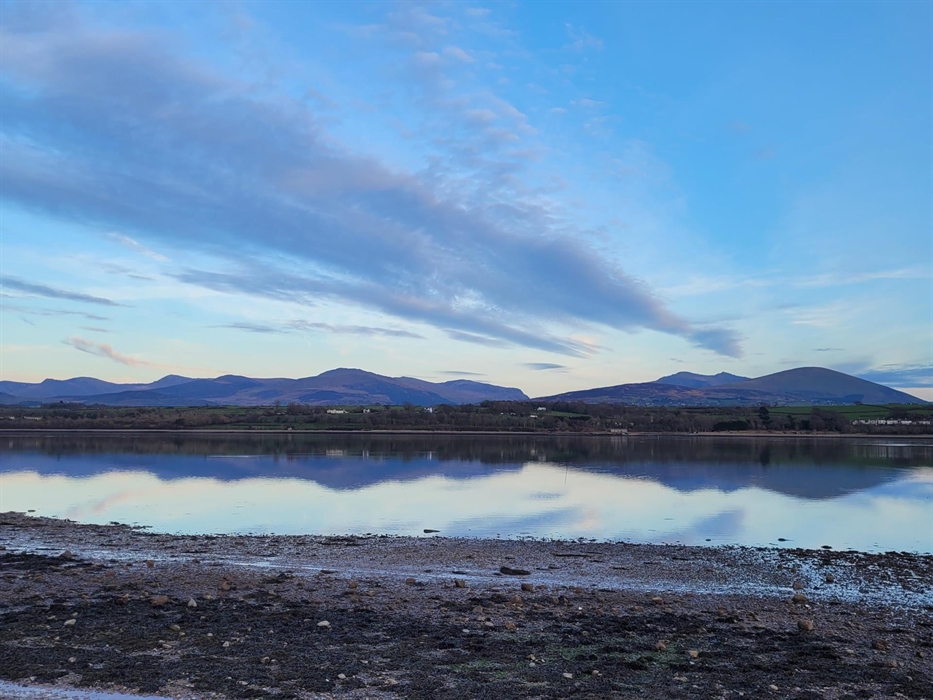 An outdoor bathing experience. Wild seaweed baths by Halen Môn, the first in Wales. Soak in the restorative power of seaweed