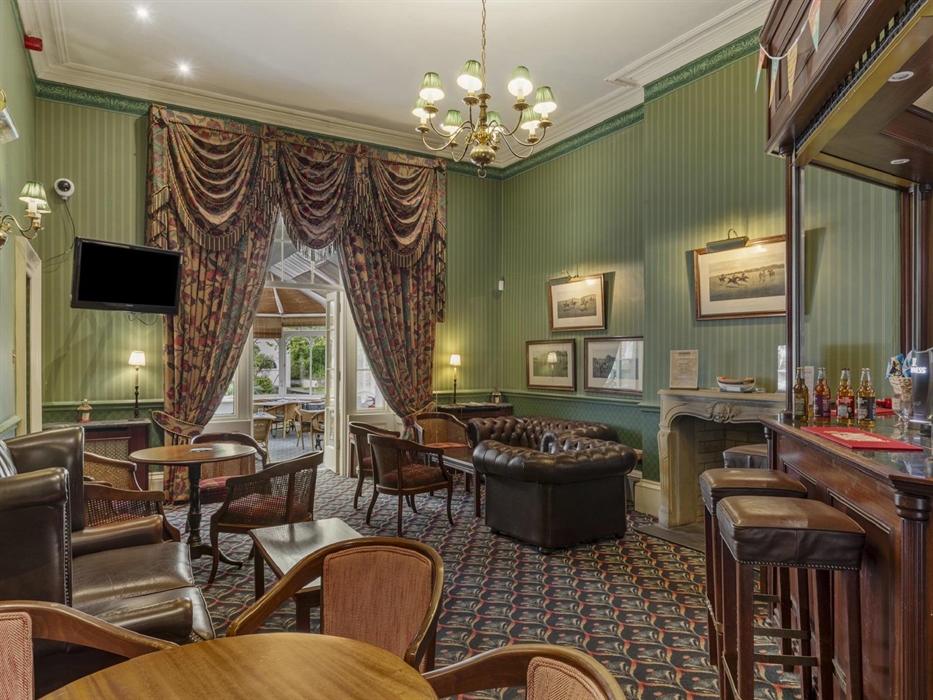Lamphey Court Hotel - Bar