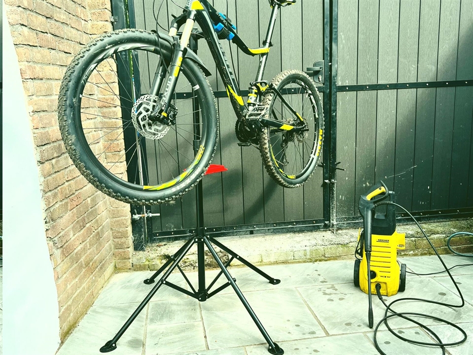 Cleaning equipment, bike stand and a basic tool kit are available for guest use.