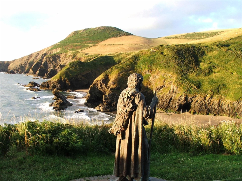 Explore the spectaculr coastline from Wig farm