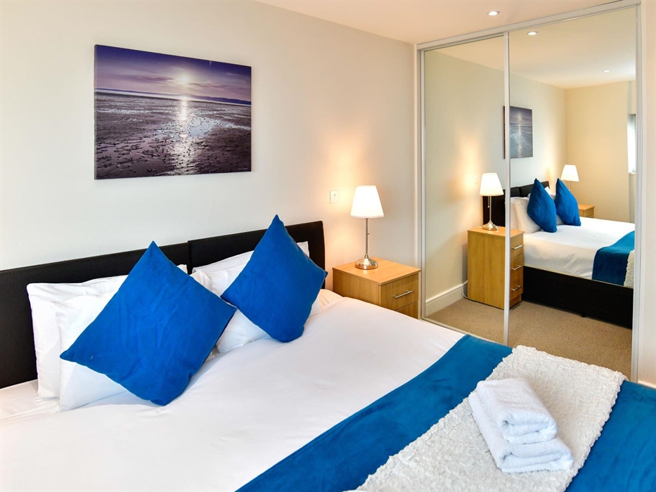 Luxury Super-king Bedroom