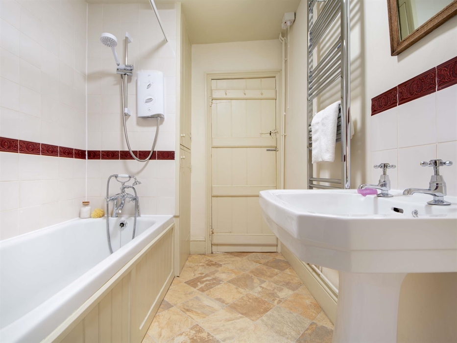 No 3 Siloam Bathroom