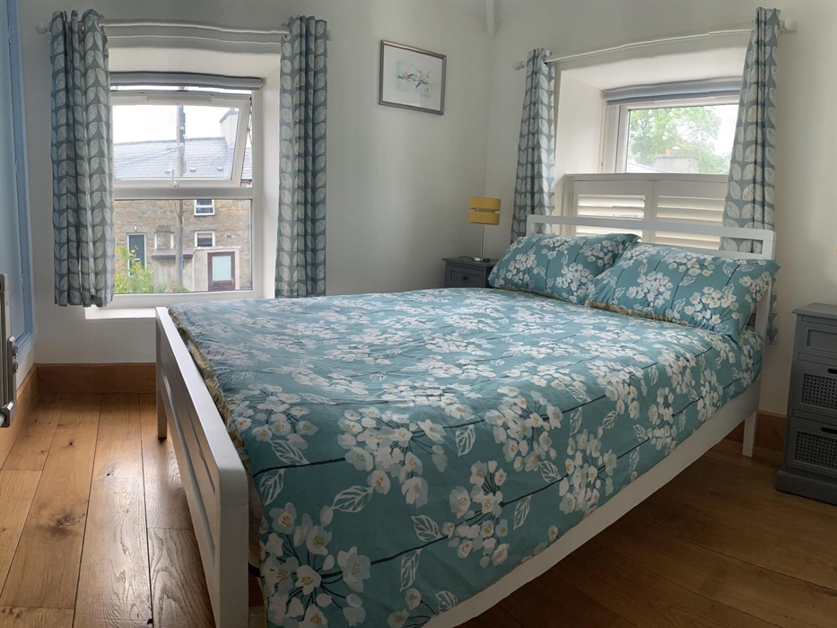 Lovely contemporary  holiday cottage in Llyn Peninsula North Wales