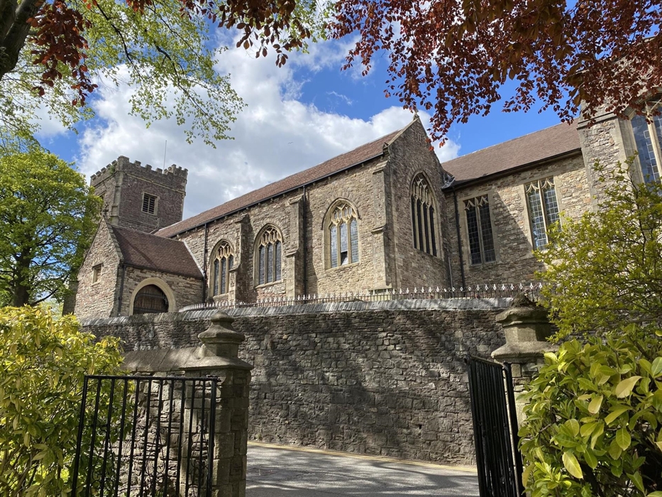 Newport Cathedral / Gadeirlan Casnewydd